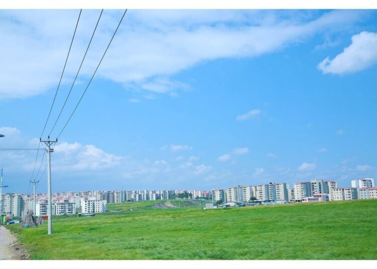 በኮዬ ፈጬ ኮንዶሚኒየም ከ12 ሺህ በላይ ነዋሪዎች የኤሌክትሪክ ተጠቃሚ ሆኑ