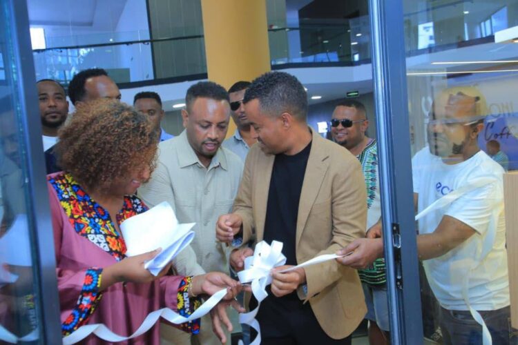 በበርካታ የዓለም ሀገራት ከፍተኛ ዝናን እና ተቀባይነትን ያተረፈው ኤኮ ጫማ ለመጀመሪያ ጊዜ ወደ ሀገራችን ኢትዮጵያ በይፋ ገባ!