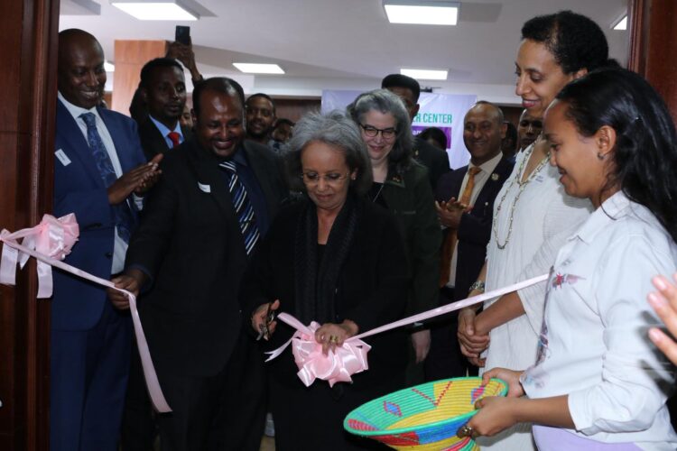 የካንሰር ሕክምናን ወደ ላቀ ደረጃ የሚያሸጋግረው ”ክብር ደስታ” የካንሰር ማዕከል ተመረቀ!