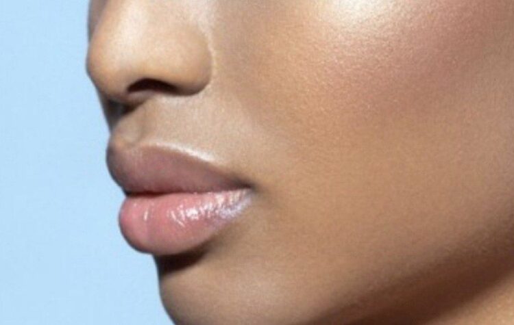 #ጤናመረጃ«ጥርት ያለ የፊት ቆዳ ለማግኘት ምን እናድርግ?»የፊት ቆዳችንን በአግባቡ ካልተንከባከብነው በቀላሉ የሚጎዳ ሲሆን ቀጥ…