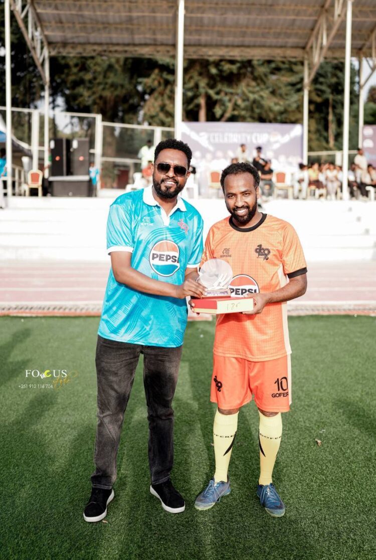የጋዜጠኞች እና የቲክቶከሮች ቡድን ለዋንጫ ፍፃሜ ማለፋቸውን አረጋገጡ