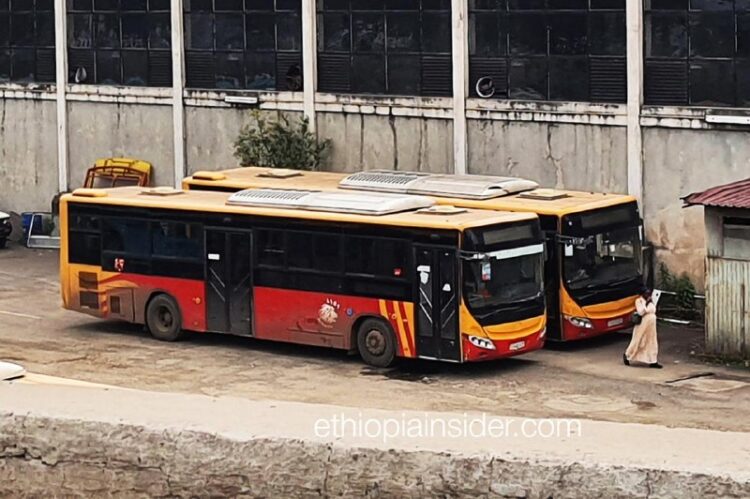 በአዲስ አበባ ከተማ የሚገኙ፣ በነዳጅ የሚሰሩ 1,200 የህዝብ ማመለሻ አውቶብሶችን ሞተር፤ በኢትዮጵያ መመረት የጀመረውን የተፈ…