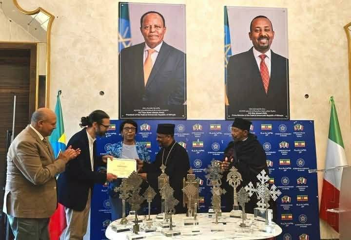 በውጭ አገር የቆዩት ዐሥራ ስምንት ጥንታዊ መስቀሎች ወደ ትውልድ ስፍራቸው ሊመጡ ነው