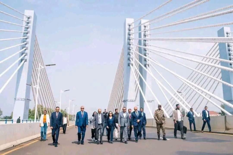 ጠቅላይ ሚኒስትር ዐቢይ አሕመድ (ዶ.ር) በባሕር ዳር ከተማ ልማቶችን ጎበኙ