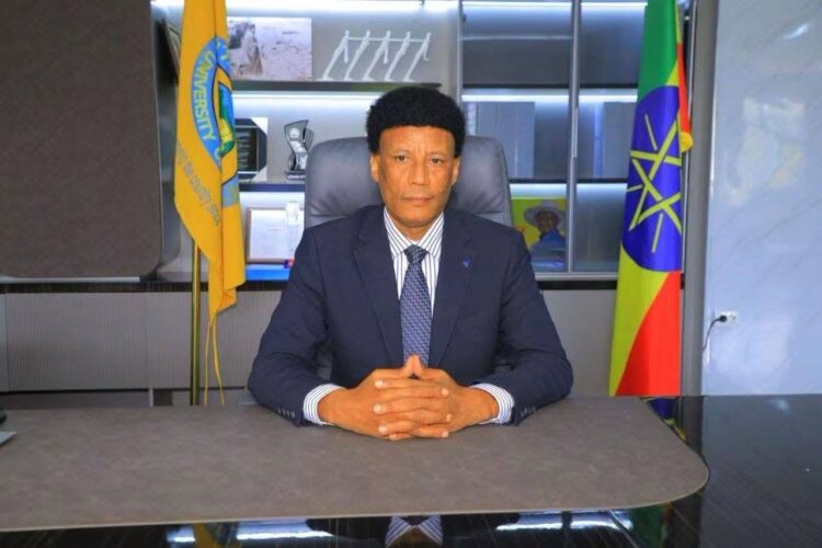 የጎንደር ዩኒቨርሲቲ አዲሱ ተሿሚ ፕሬዚዳንት ከተቋሙ አመራሮች ጋር የመጀመሪያ የሥራ ውይይት እና የትውውቅ መድረክ አዘጋጁ