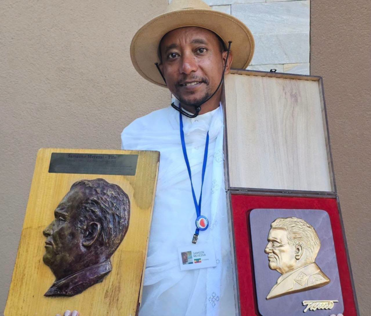 ኢትዮጵያዊው ሠዓሊ ሳምሶን መረሳ በስድስተኛው ዓለም አቀፍ ሚላን ቤሳራቢች የሥነጥበብ መድረክ የከበረ ሽልማት አበራ