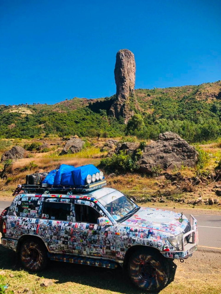 በተንቀሳቃሽ ተሽከርካሪ ላይ የተገነባው ህያው ቅርስ