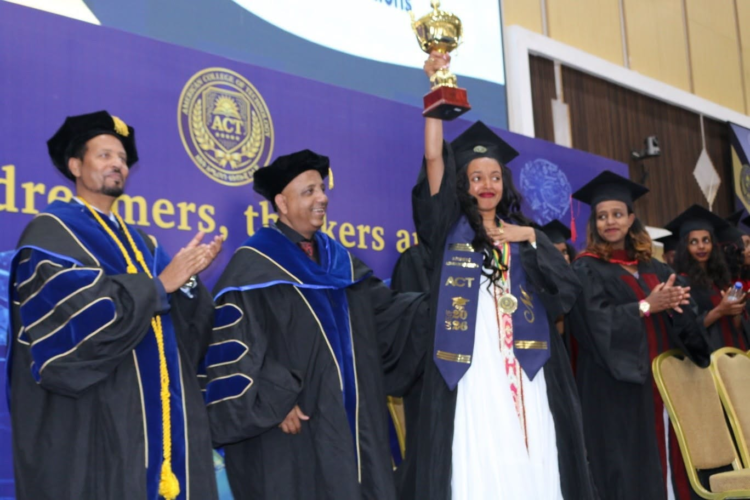 አሜሪካ ቴክኖሎጂ ኮሌጅ ተማሪዎቹን በዓድዋ ድል መታሰቢያ አስመረቀ!