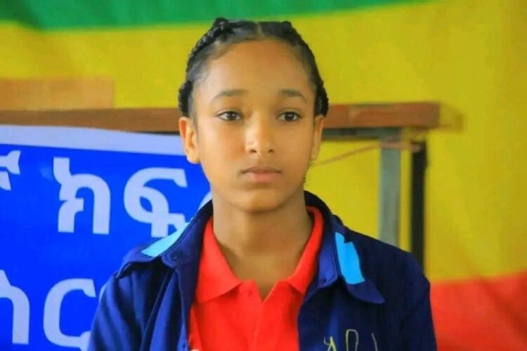 ተማሪ ህዳሴ ዘመኑ 583 ውጤት በማስመዝገብ በኢትዮጵያ ደረጃ ከሴቶች አንደኛ ሆነች በአገው ምድር ሁለተኛ ደረጃ ትምህርት ቤት …
